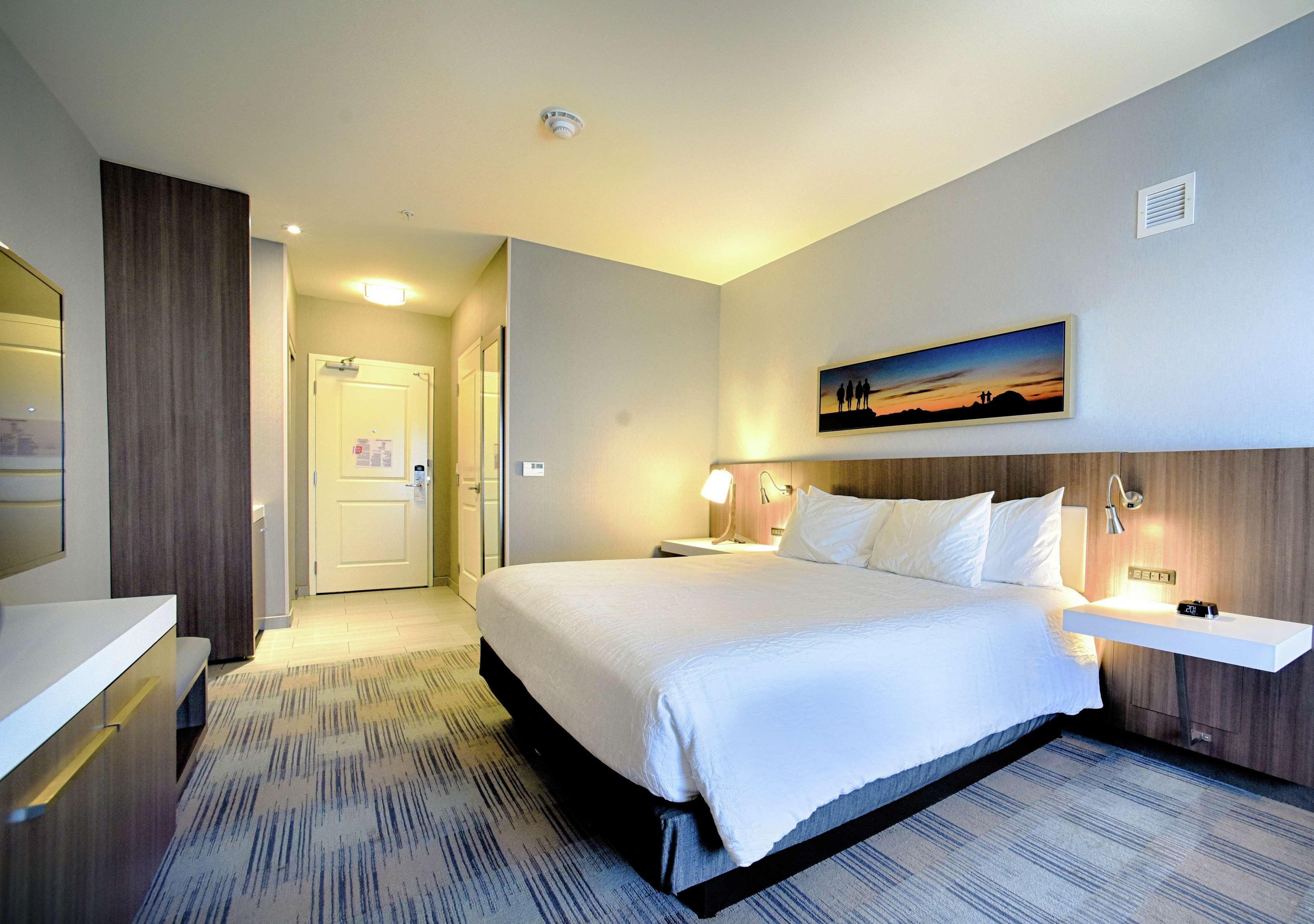 Hilton Garden Inn Santa Barbara/Goleta Bagian luar foto