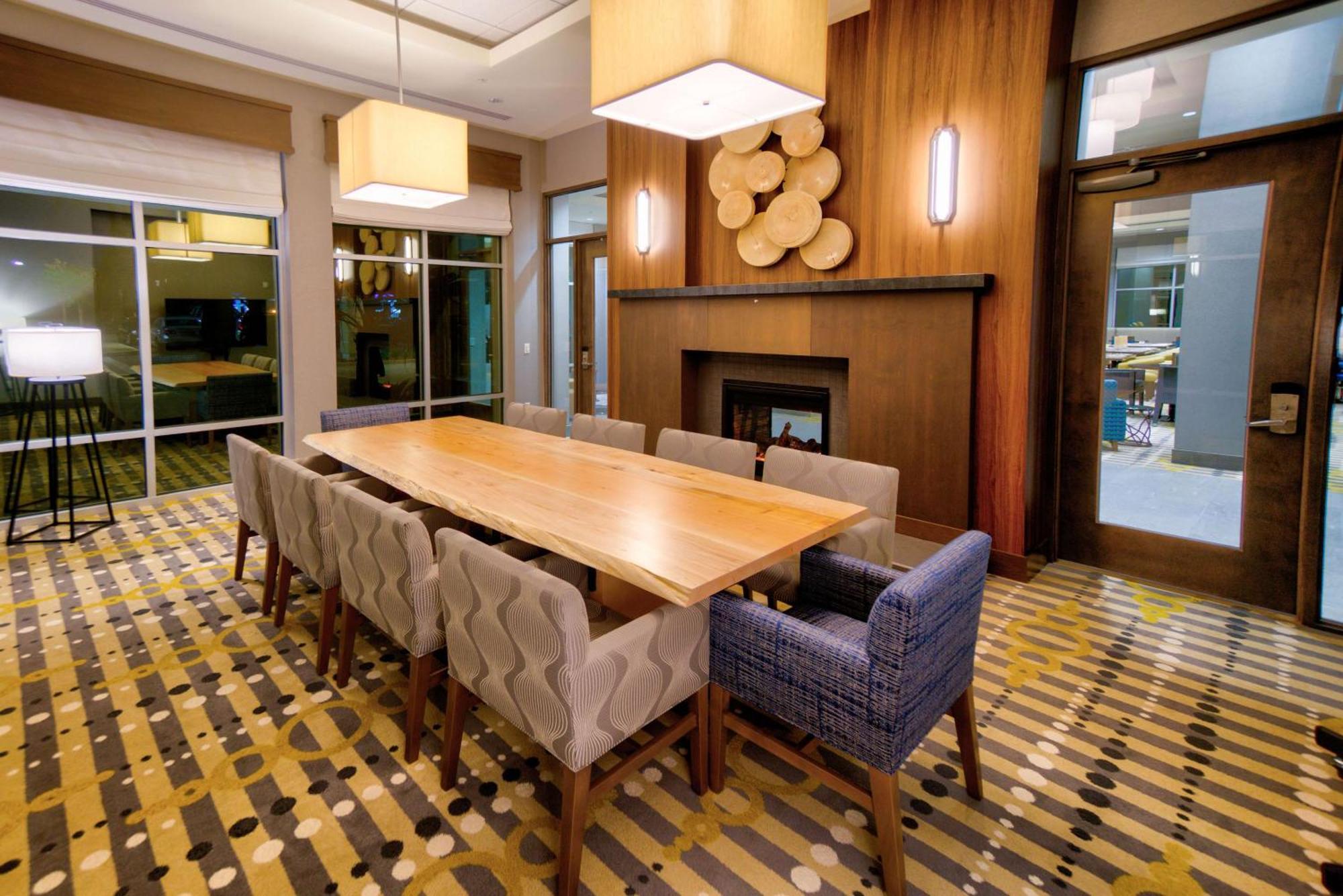 Hilton Garden Inn Santa Barbara/Goleta Bagian luar foto