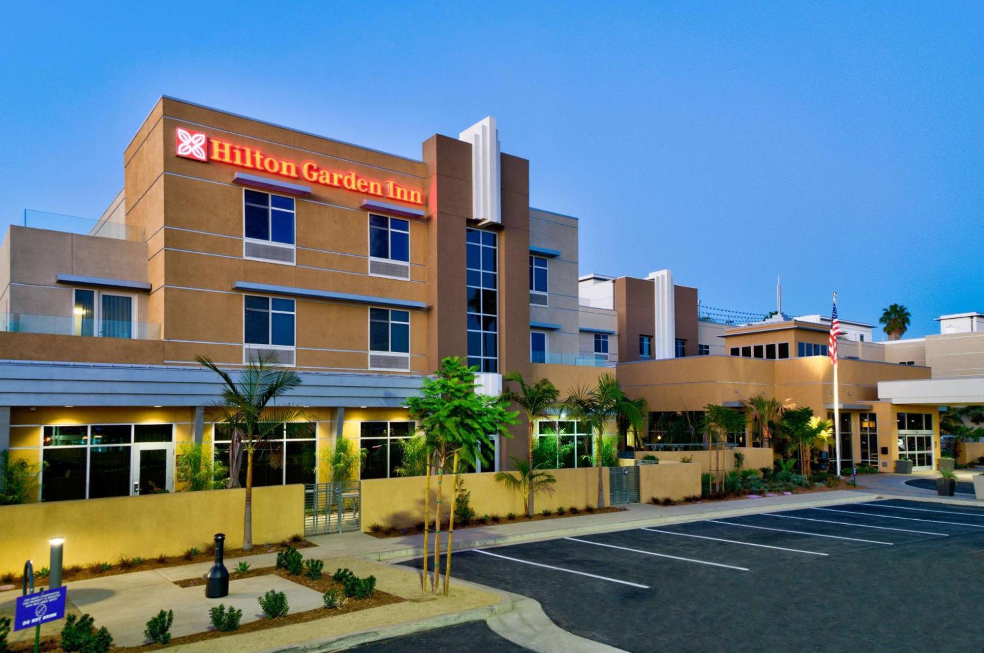Hilton Garden Inn Santa Barbara/Goleta Bagian luar foto